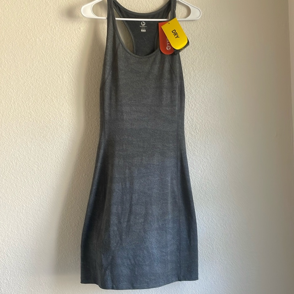 Merrell women’s “Entrada” sleeveless dress size medium